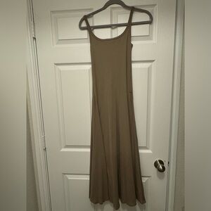 Buck Mason Surplus Rib Scoop neck dress- Size XS. Gently worn

Super cute fit!